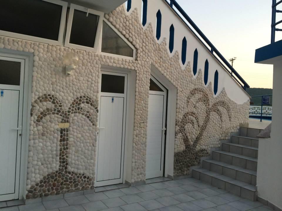 Gogas Palace Lejlighedshotel Ammoudia Eksteriør billede