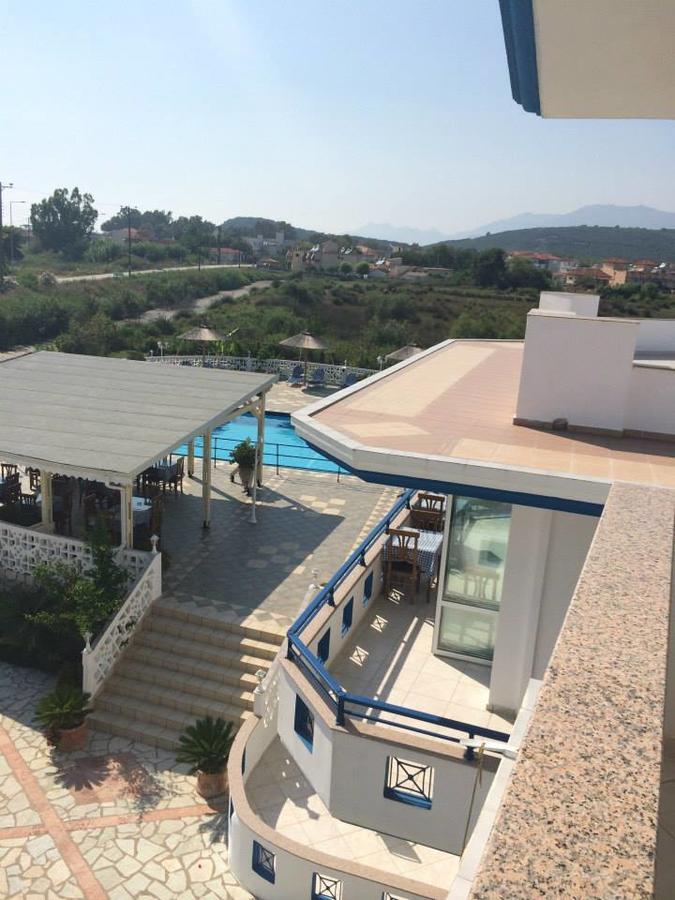 Gogas Palace Lejlighedshotel Ammoudia Eksteriør billede